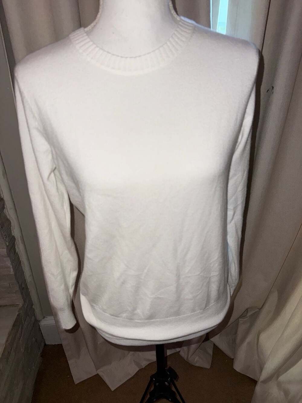 Via Milano Sweater Size S White Long Sleeve Crewneck Pullover